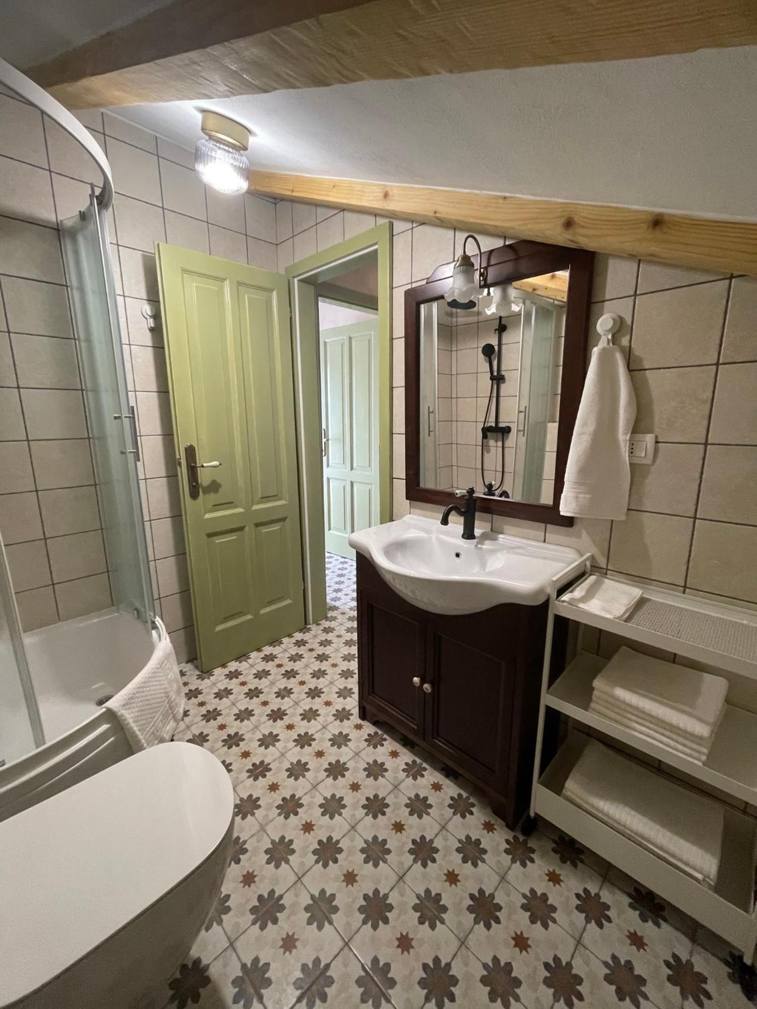 Apartments Sanja Pinezići Eksteriør bilde